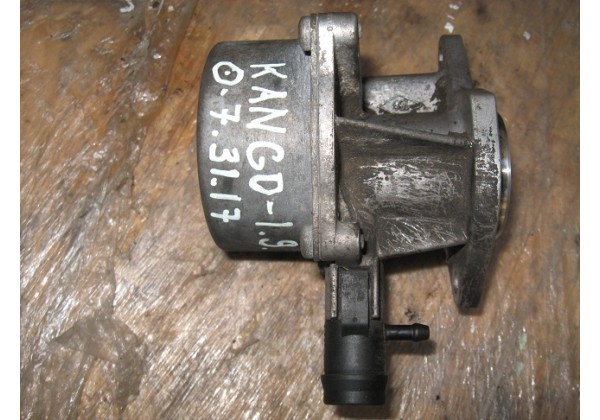 Вакумна помпа з 1997 Renault Clio 1,2,Megane1,2,Rapid,Laguna 1,2,Espace 3, Master,Scenic 1,2,Trafic1,Kangoo ,для 1.9 д,тд,тді,8200031420,7700100624